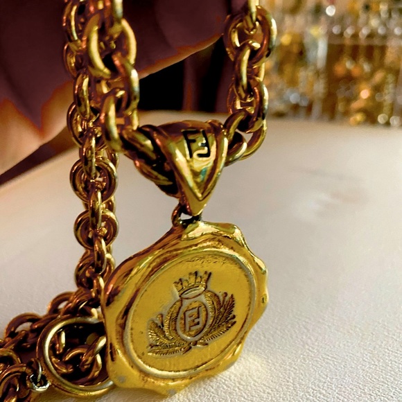FENDI GOLD FF logo charm NECKLACE - Picture 2 of 8